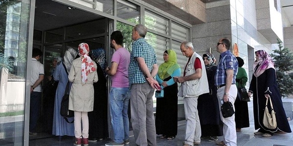 AK Parti yurtdışındaki seçmenler için YSK'dan tedbir almasını istedi