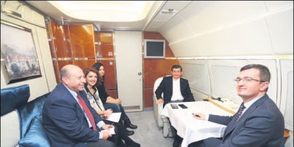 Davutoğlu: Aydınlarda bilinç sapması var