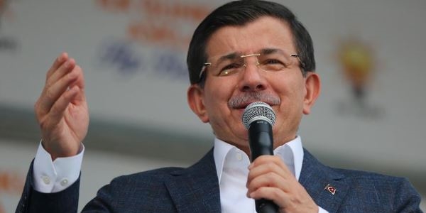 Davutoğlu: Karnından konuşmak bir siyasetçiye yakışmaz