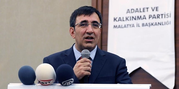 Yılmaz: Türkiye bu yıl yüzde 3 büyüyecek