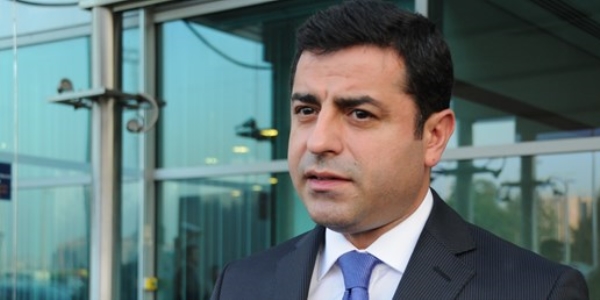 Demirtaş'tan PKK'ya 'silahlı eylemlerini bitir' çağrısı