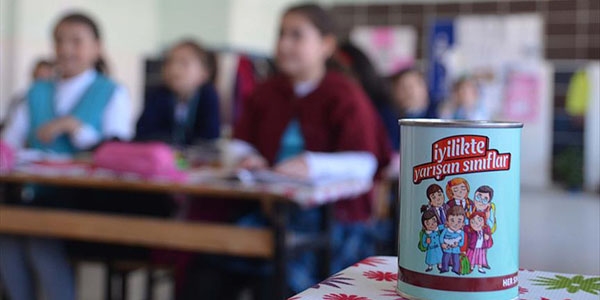 Öğrenciler yetimlere sahip çıkıyor