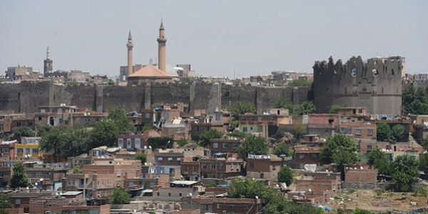 Terör örgütü tarihi değerlere de zarar verdi