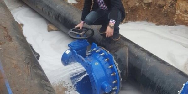 Şanlıurfa'da şebeke suyu vanaları kırılarak tahrip edildi