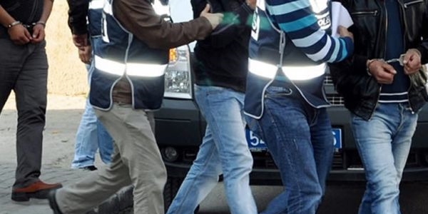 Gaziantep'te ID'e katlmak isteyen 15 kii yakaland