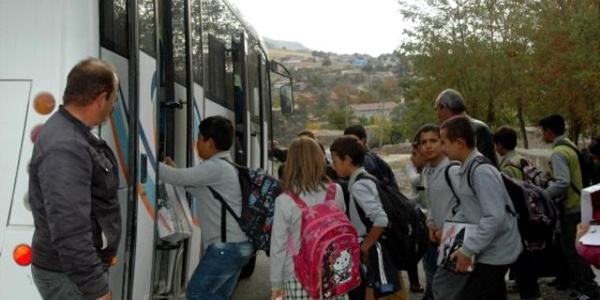 O öğrenciler servise kavuştu