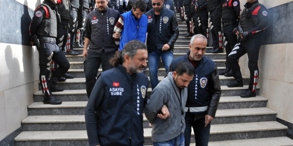 Sahte içki zanlıları adliyeye sevk edildi