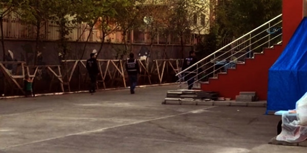Polis okullarda bomba aradı!