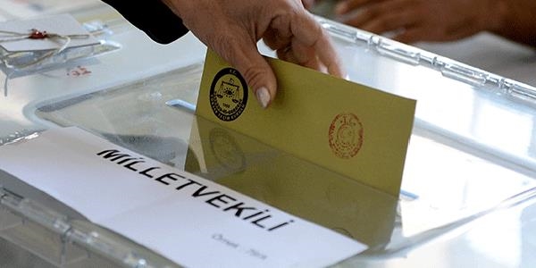 Fetullah Gülen'in köyü yine 'MHP' dedi
