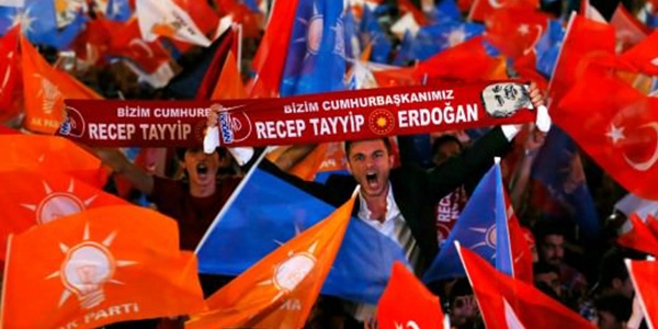 AK Parti 7 ili ele geçirdi