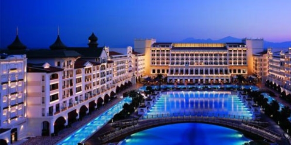 Mardan Palace'in yeni sahibi Halk Bankası oldu