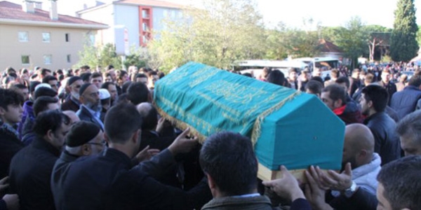 Huber Köşkü'nde intihar eden genç toprağa verildi