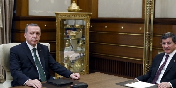 'Geçici hükümetin görev süresi' tartışması