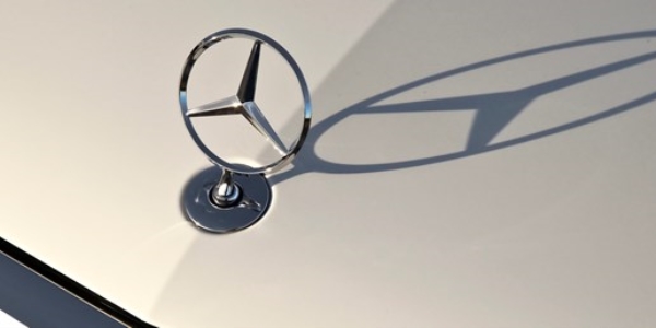 Mercedes 126 bin aracn geri aryor