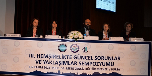 Hemşireler dijital ortamda daha fazla zaman geçiriyor