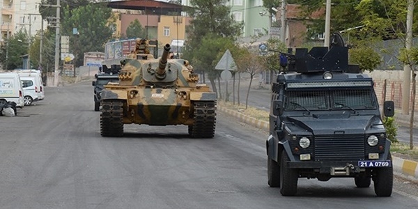 Silvan'da sokağa çıkma yasağı 5. gününde