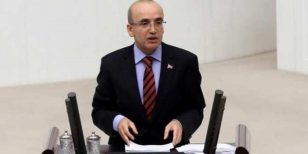 Şimşek: Türkiye 2015'te yüzde 3 büyüyecek