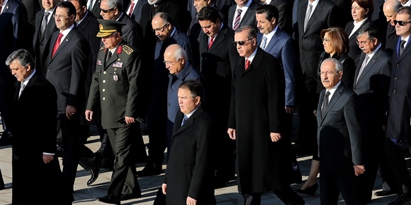 Atatürk Anıtkabir'de düzenlenen devlet töreniyle anıldı