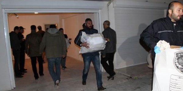 Cemaat okullarının evrak deposuna baskın