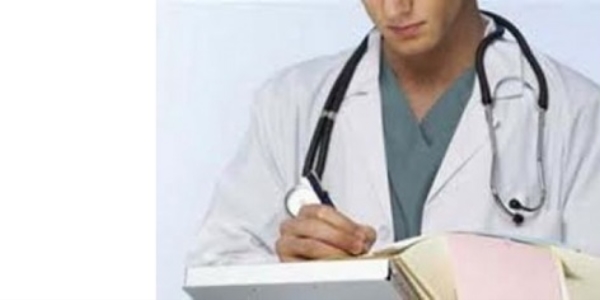 'Sahte doktor' ilçe kaymakamına yakalandı