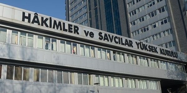 200 idari hakim adayının mesleğe girişine durdurma