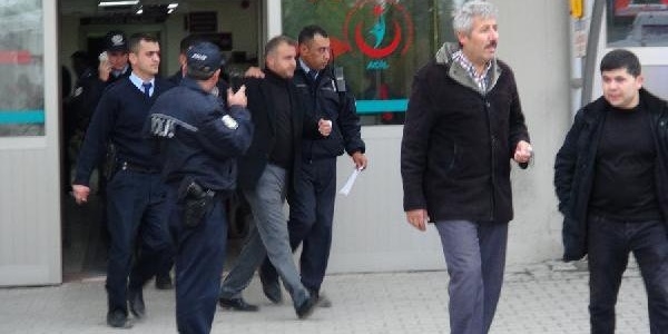 Başhekimi yaralayan polis tutuklandı