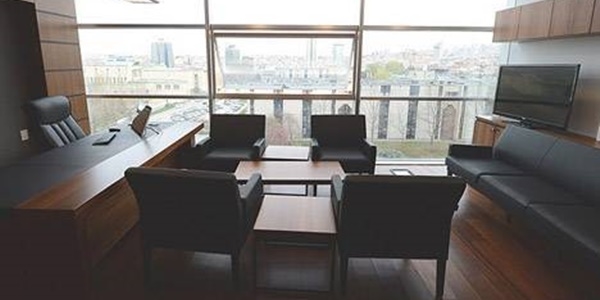 Milletvekilleri odalarına kavuştu