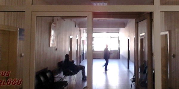 Nüfus memuru sahtecilikten açığa alındı
