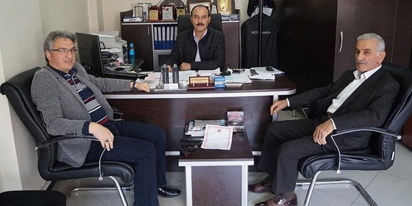 İş adamı, Şehidin ailesine ev bağışladı