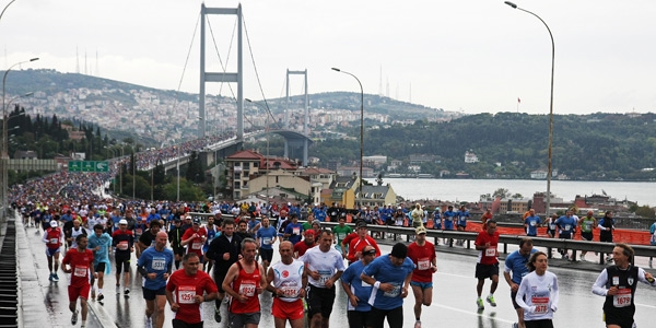 Boğaziçi köprüsü ve bazı yollar trafiğe kapatıldı!