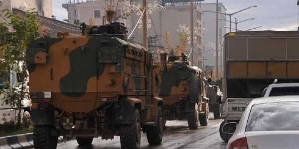 Şemdinli'de askeri sevkiyat