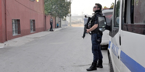 İzmir'deki terör operasyonunda tutuklama kararı