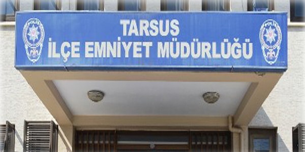 Mühendis, Tadilat yaptığı evde bulduğu altınları polise teslim etti