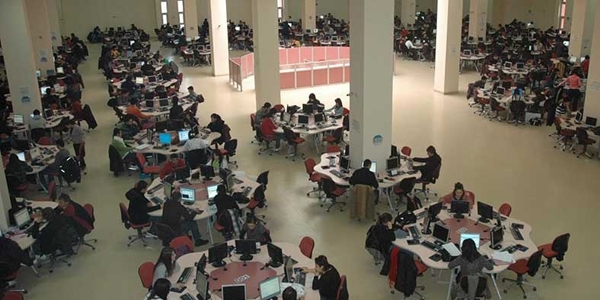 Cemaat üniversitesine 'kayyum' hamlesi