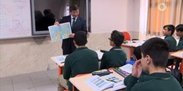 Başbakan'dan coğrafya ve Türkçe dersi