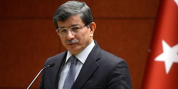 Davutoğlu: Kriz ve bakan çıkarmada basınımız mahir
