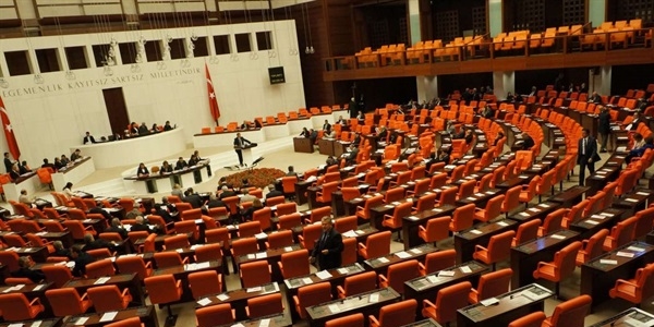 Vatandaş yeni Anayasa istiyor