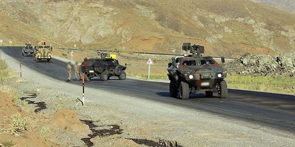 Askeri araca bombalı saldırı: 6 yaralı