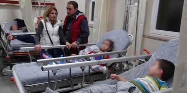 Öğretmenler Günü etkinliklerinde zehirlendiler