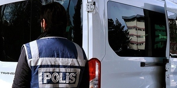 Manisa'da FETÖ operasyonu: 10 gözaltı