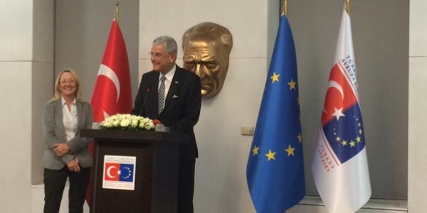 AB Bakanlığında devir teslim töreni