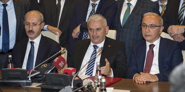 Ulaştırma, Denizcilik ve Haberleşme Bakanlığında devir teslim töreni