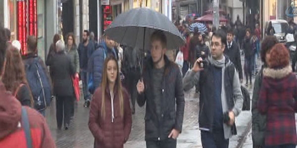 İstanbullular yağmura hazırlıksız yakalandı