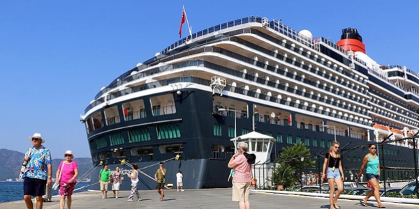 'Yüzen oteller' ile tatil artık hayal değil