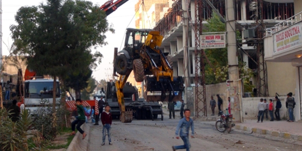 Nusaybin'de yaralar sarılıyor