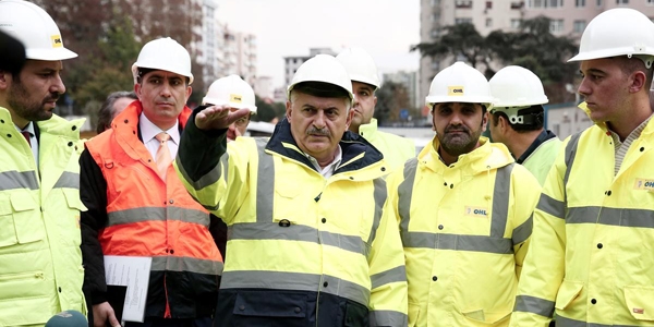 'Banliyö hatları en kısa sürede açılacak'