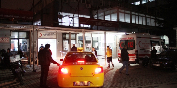Mecidiyeköy'de 2 zabıta memuru bıçaklandı