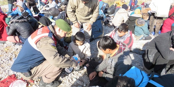 Çanakkale'de kaçak göçmen operasyonu