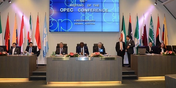 OPEC petrol üretim seviyesinde değişikliğe gitmedi