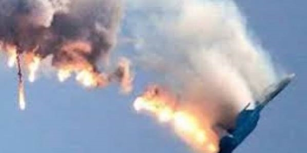 Rusya stratejik hedefleri için bir uçağını feda etti
